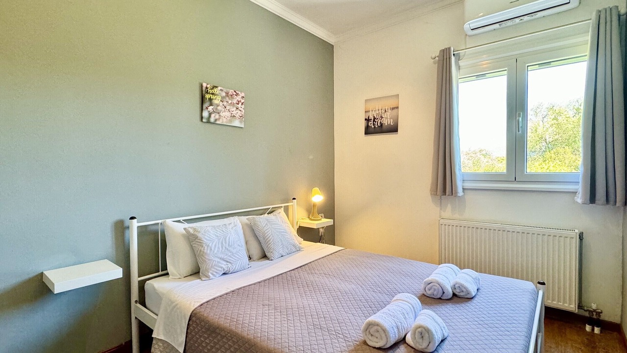 Photo of Bedroom in Velonades