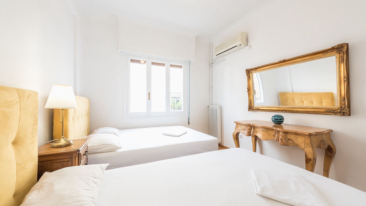 Photo of Bedroom in Platia Viktorias