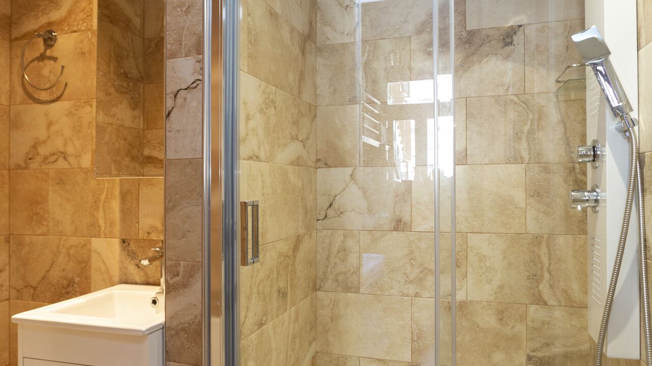 Photo of Bathroom in Omonia