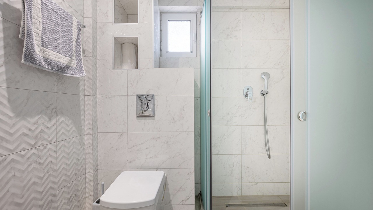 Photo of Bathroom in Psarou