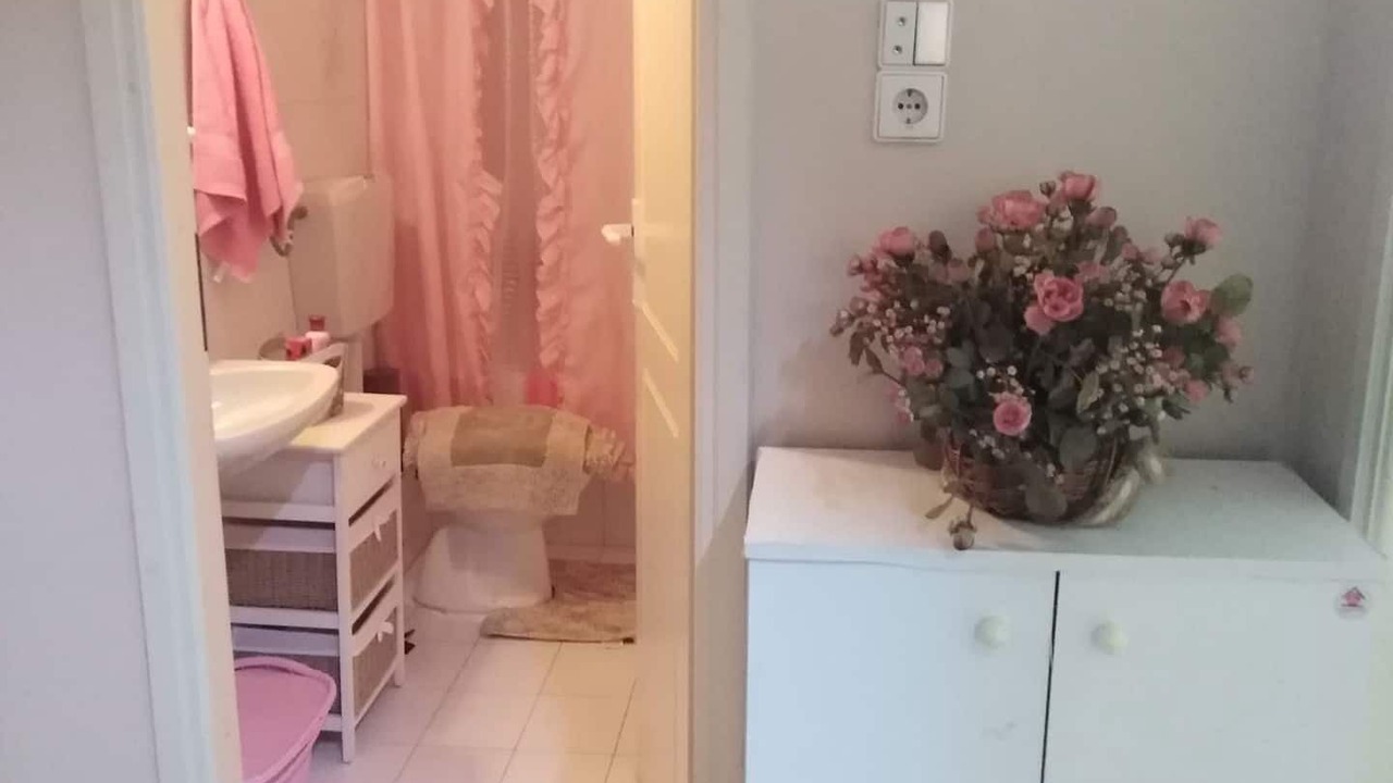 Photo of Bathroom in Galatsi