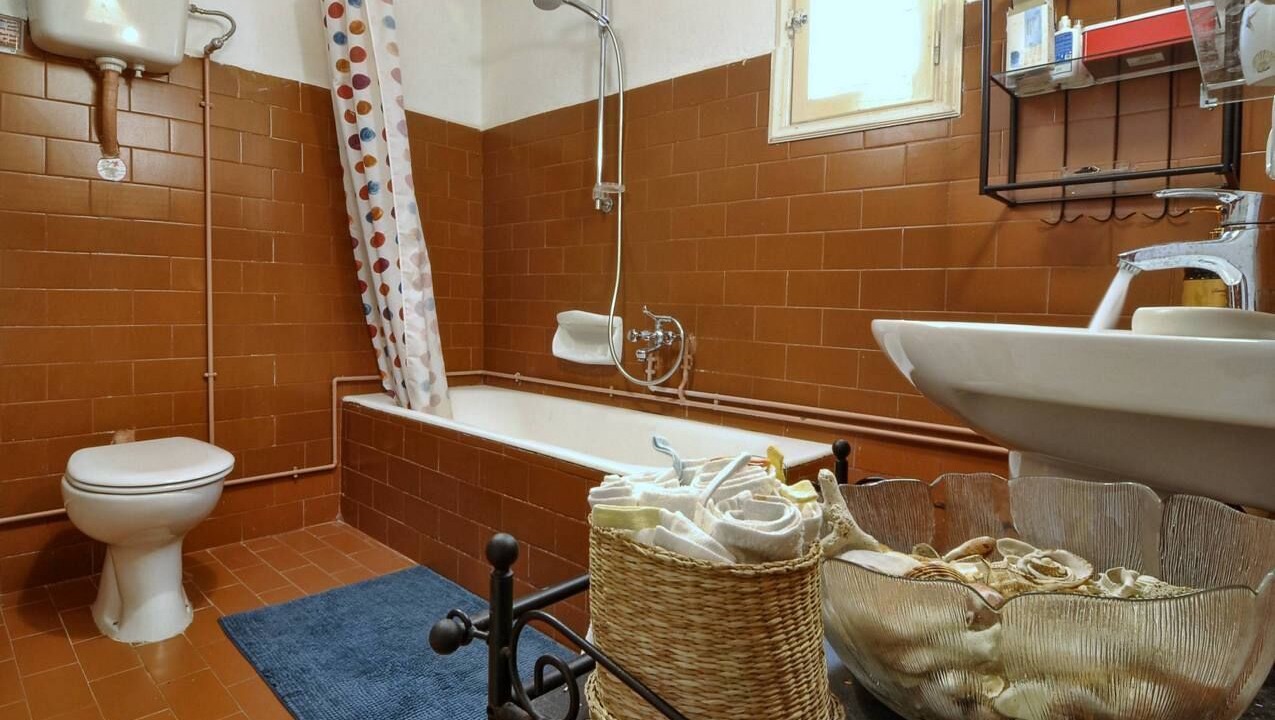 Photo of Bathroom in Kato Korakiana