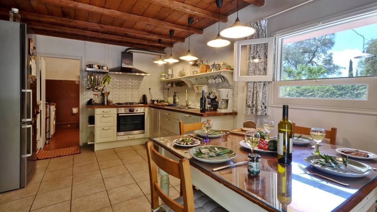 Photo of Kitchen in Kato Korakiana