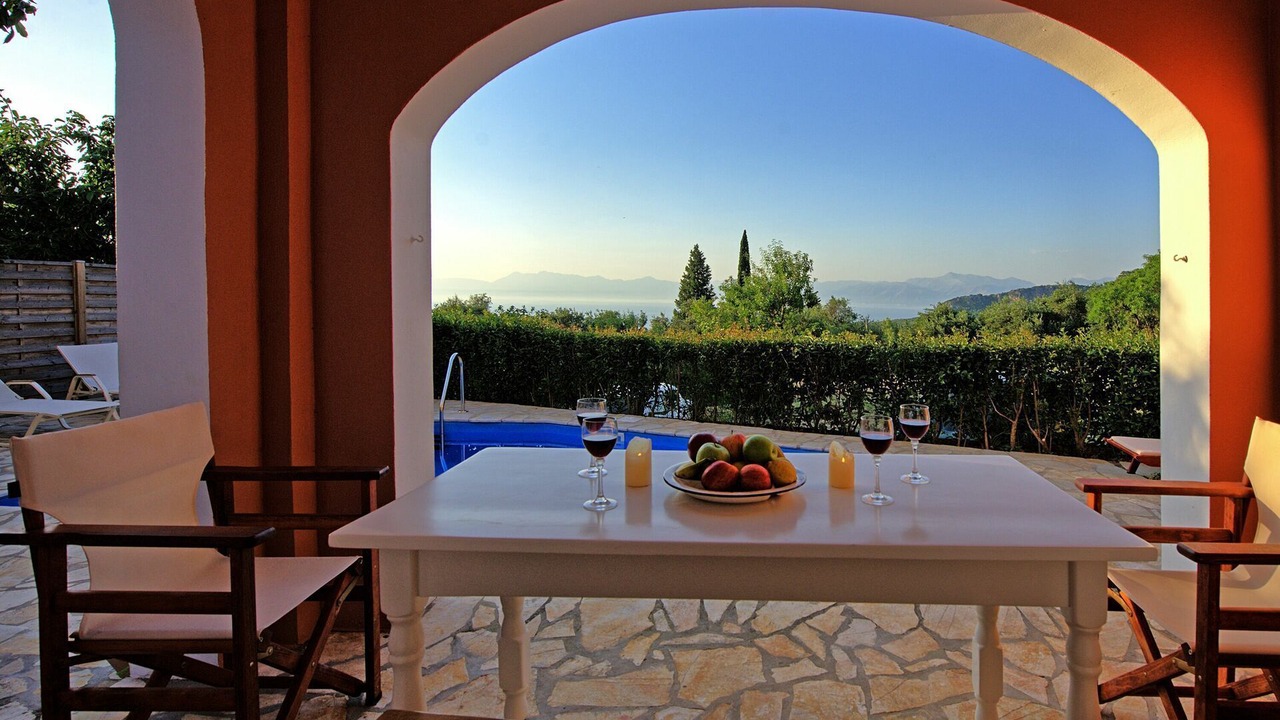Photo of Patio Balcony in Petaleia