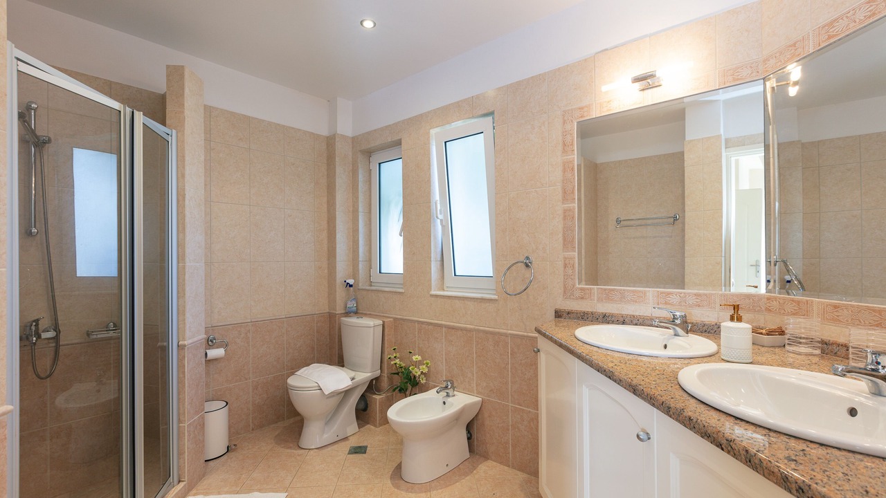 Photo of Bathroom in Tersanas