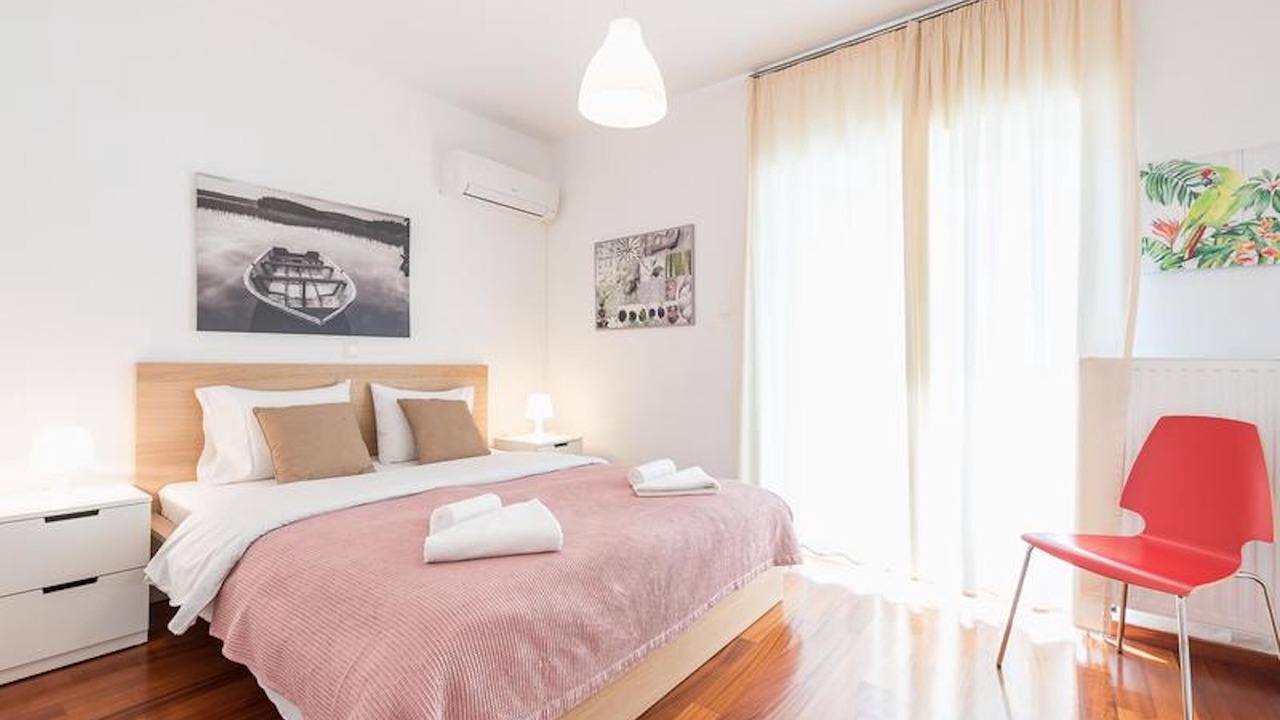 Photo of Bedroom in Alimos