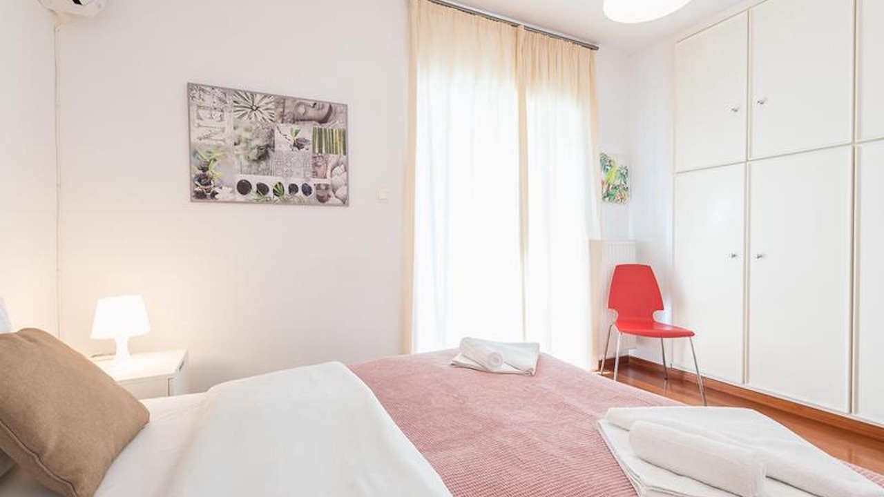 Photo of Bedroom in Alimos