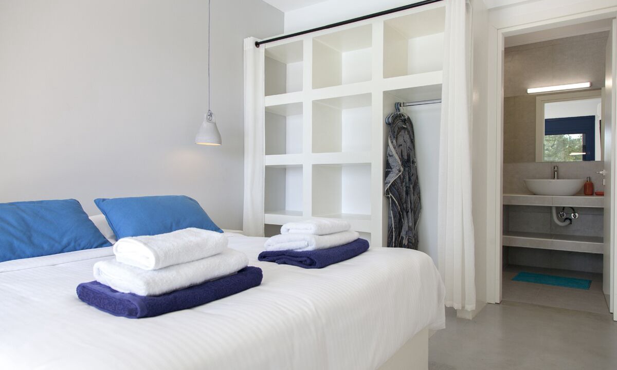 Photo of Bedroom in Mikros Gialos