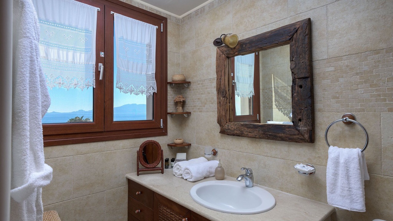 Photo of Bathroom in Haraki