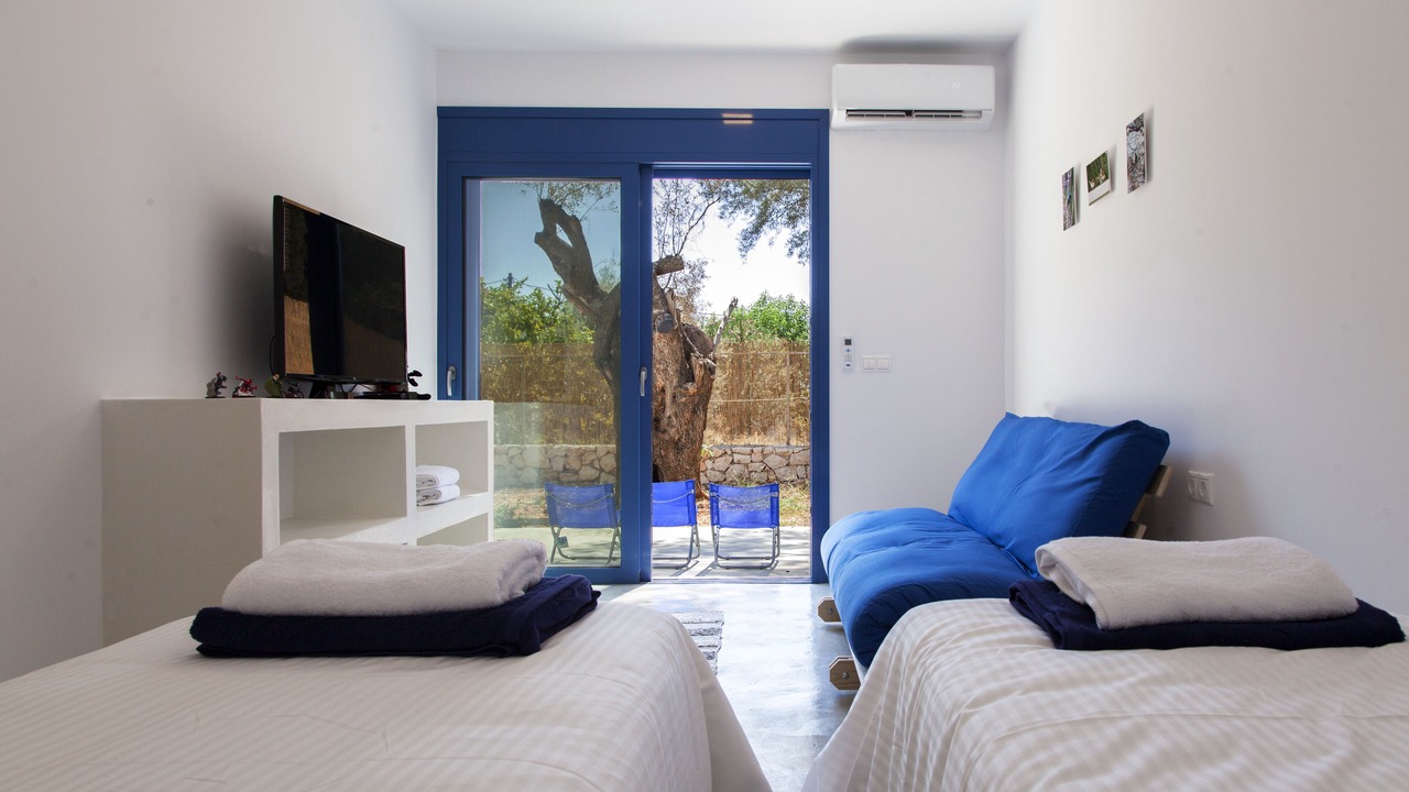 Photo of Bedroom in Mikros Gialos