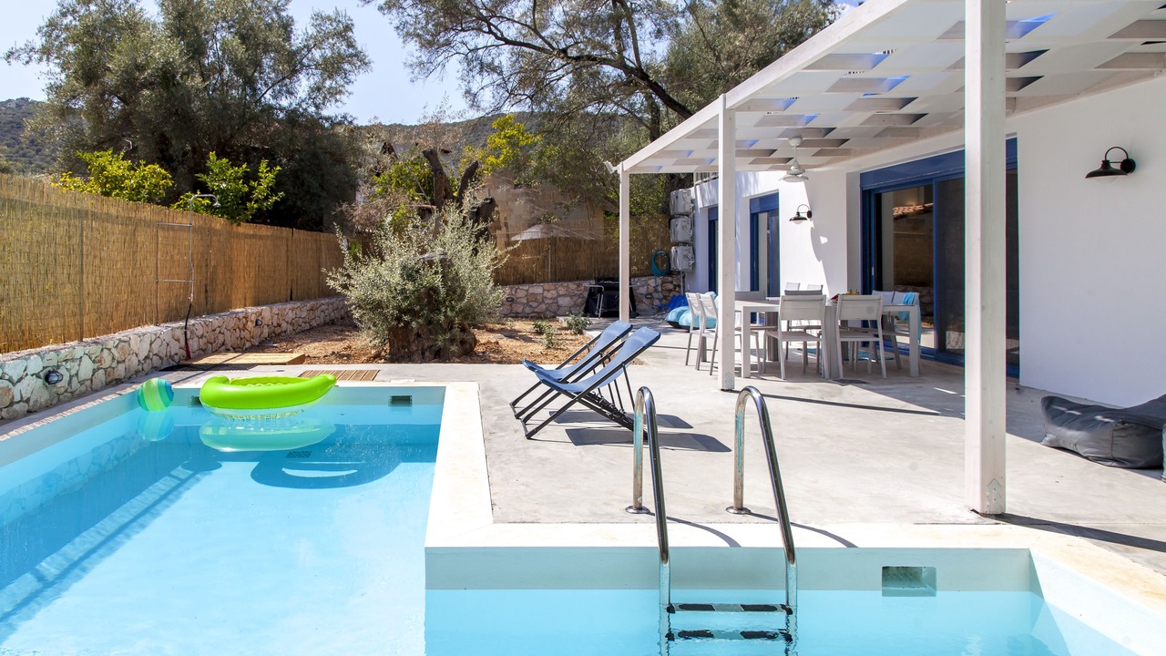Photo of Outdoor in Mikros Gialos