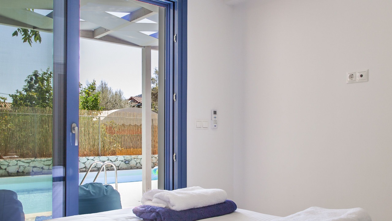 Photo of Bedroom in Mikros Gialos