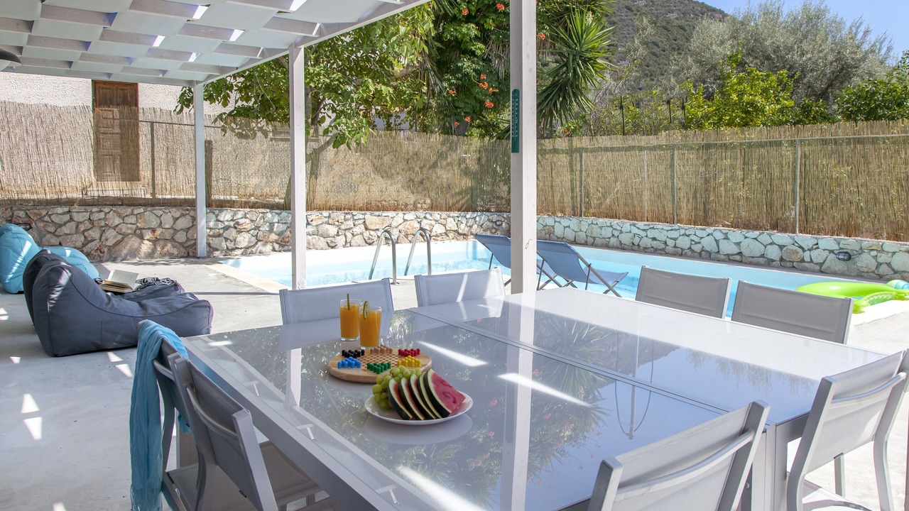 Photo of Outdoor in Mikros Gialos