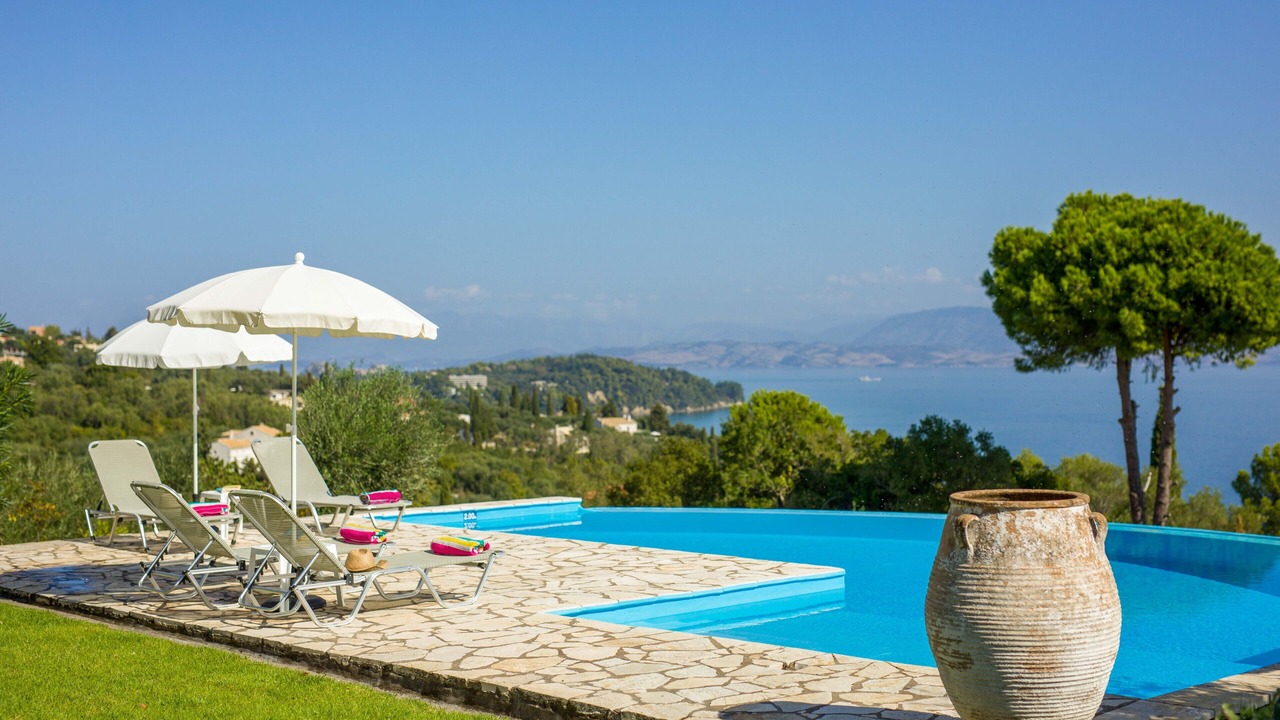 Photo of Outdoor in Perama