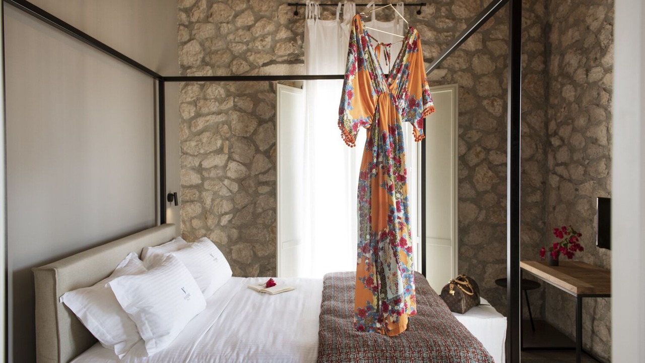 Photo of Bedroom in Assos