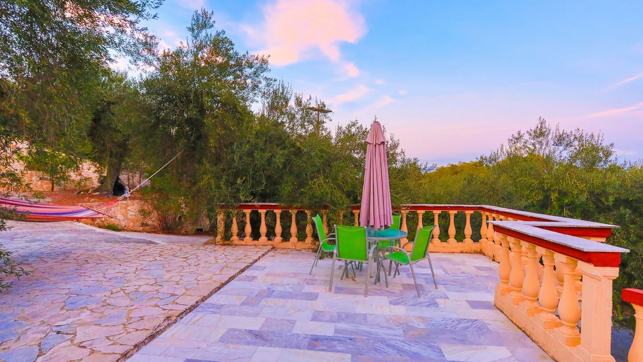 Photo of Patio Balcony in Mpogdanatika