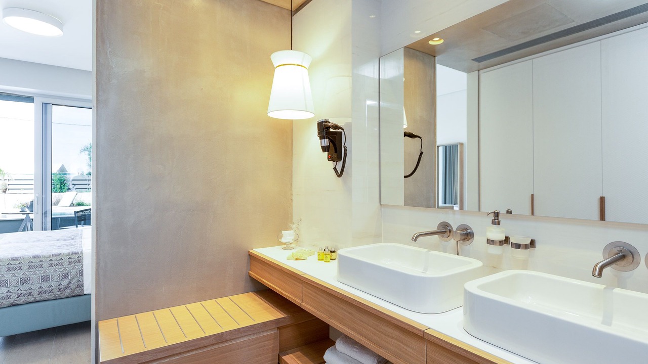 Photo of Bathroom in Platanias Town