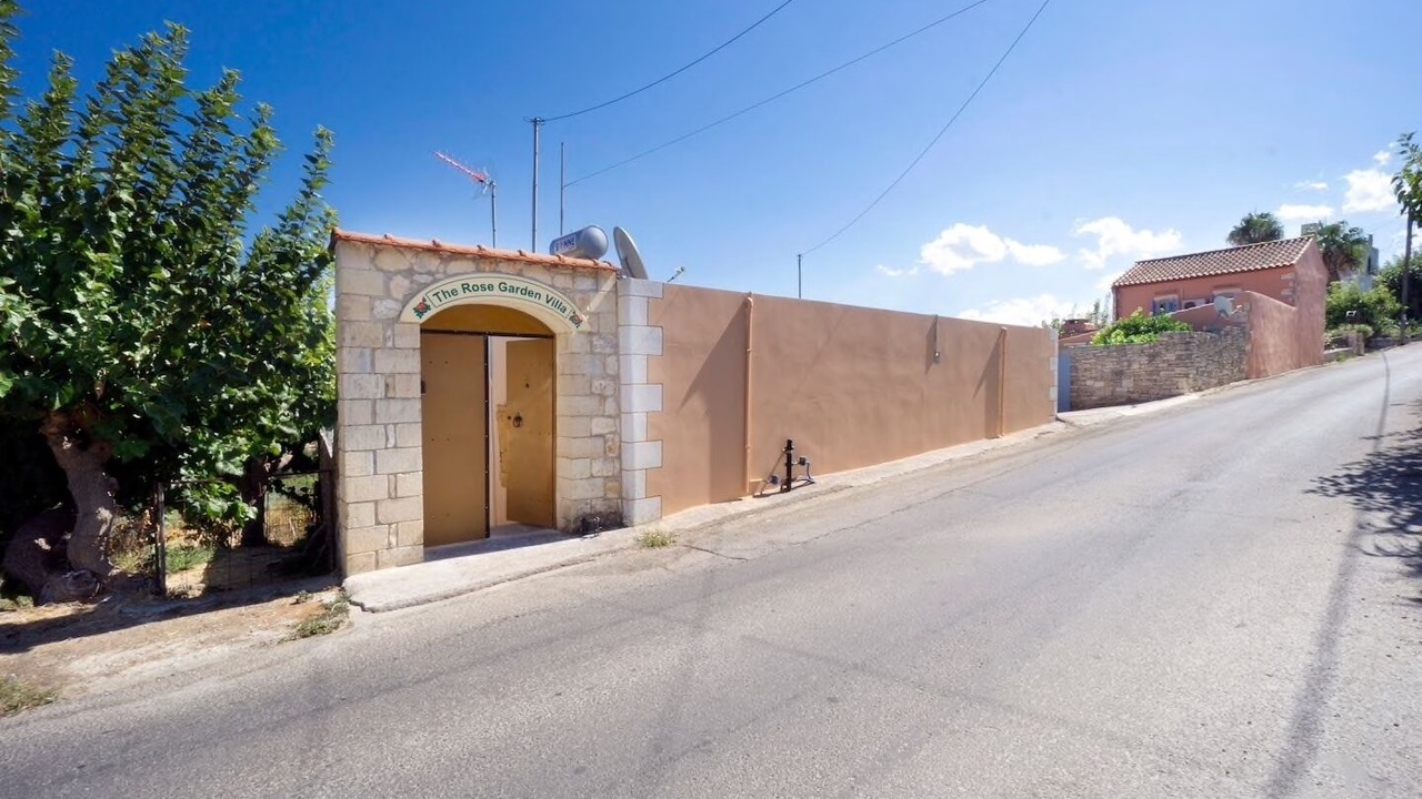 Photo of Outdoor in Makhairoi