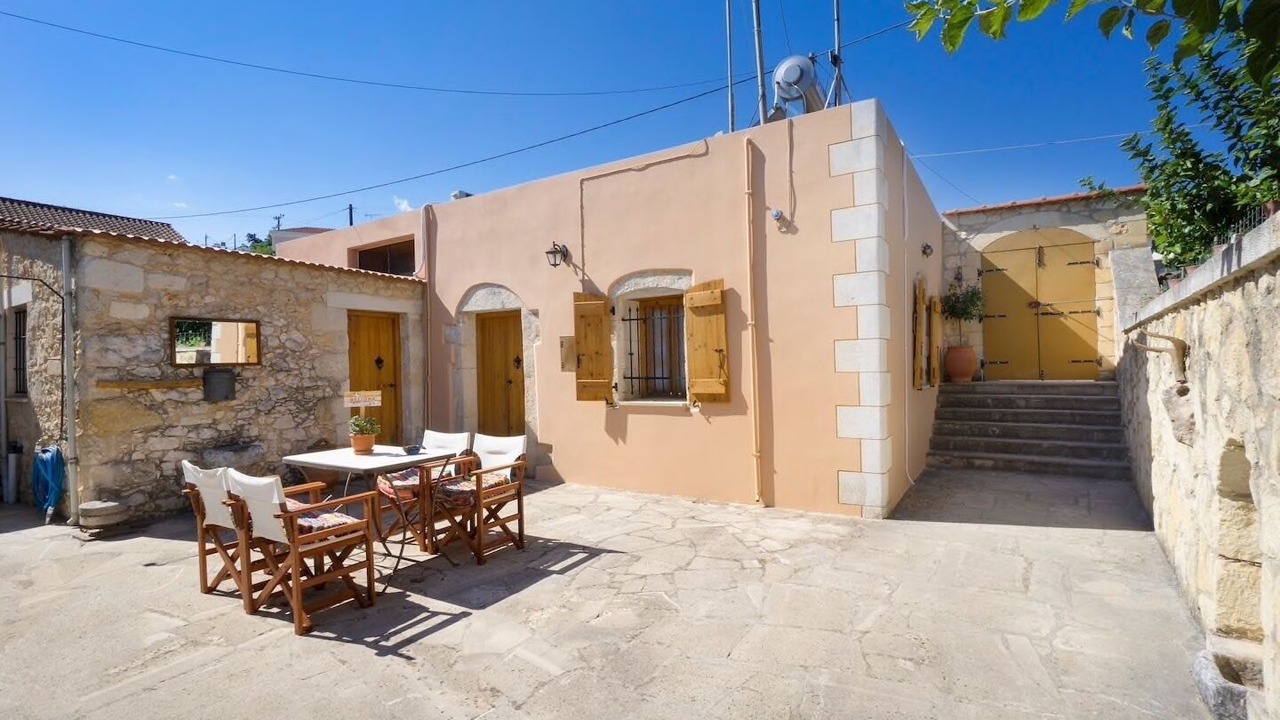 Photo of Outdoor in Makhairoi