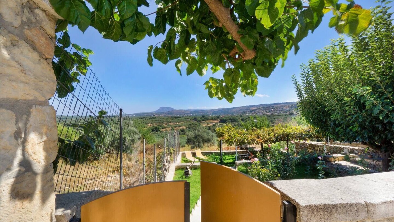 Photo of Outdoor in Makhairoi