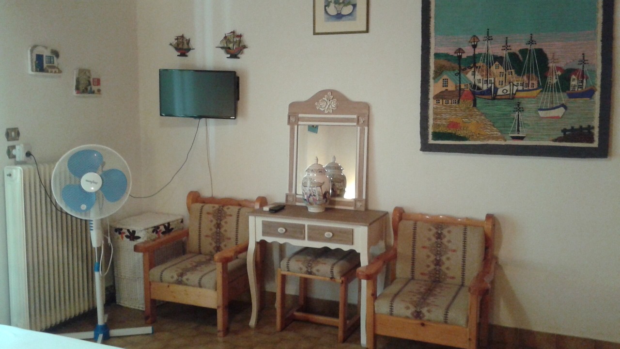 Photo of Bedroom in Mikros Gialos
