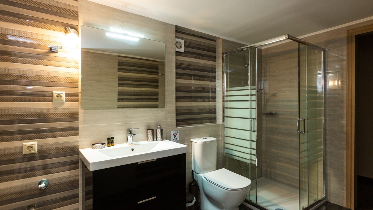 Photo of Bathroom in Adele