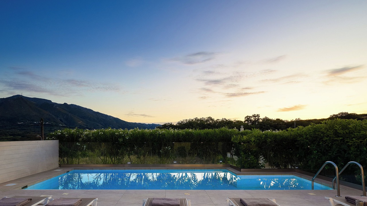 Photo of Outdoor in Monopari