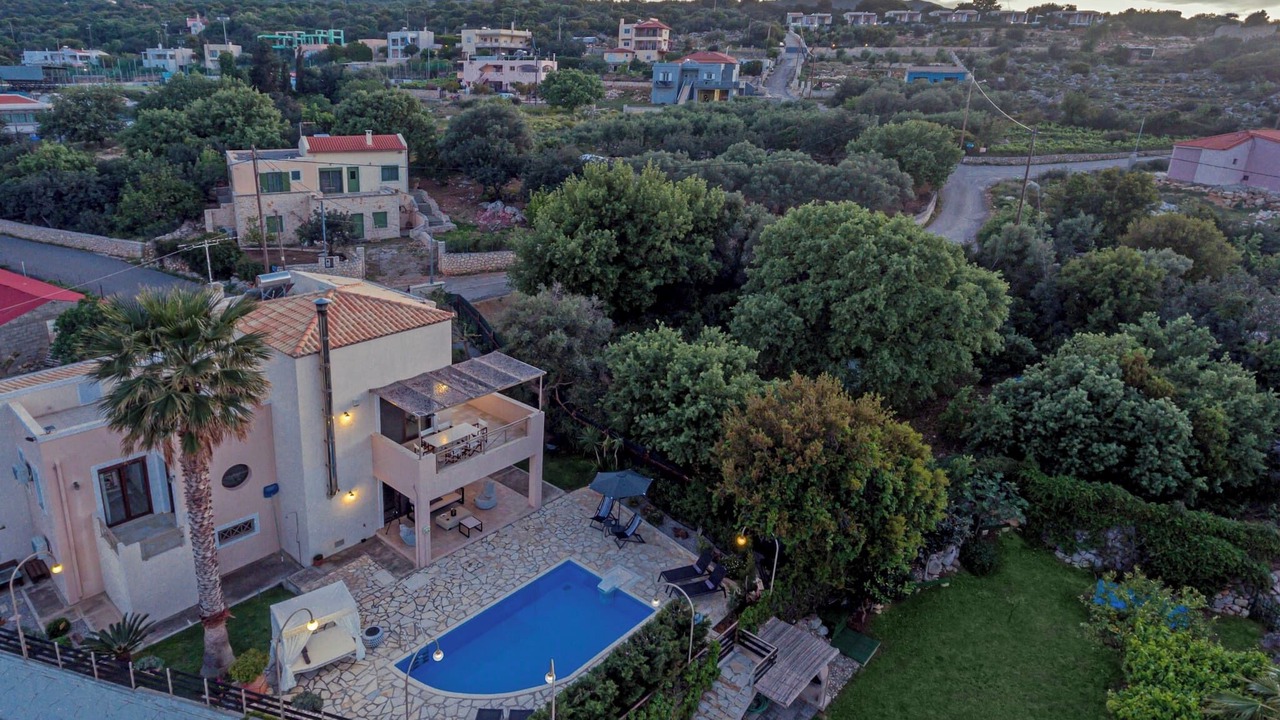 Photo of Outdoor in Gerani