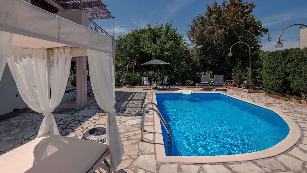 Photo of Outdoor in Gerani