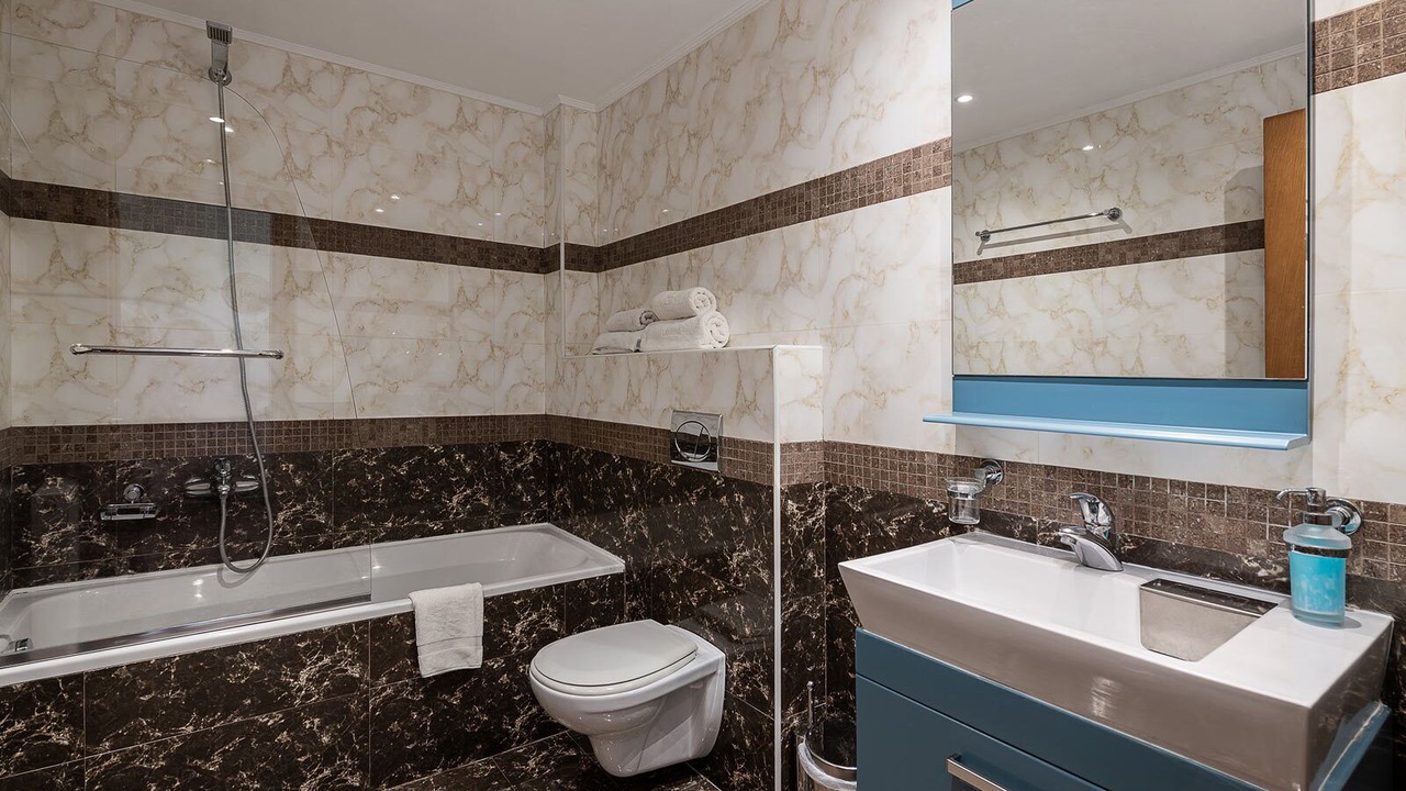 Photo of Bathroom in Platanias Town