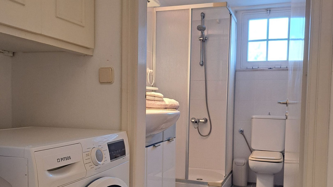 Photo of Bathroom in Alinda