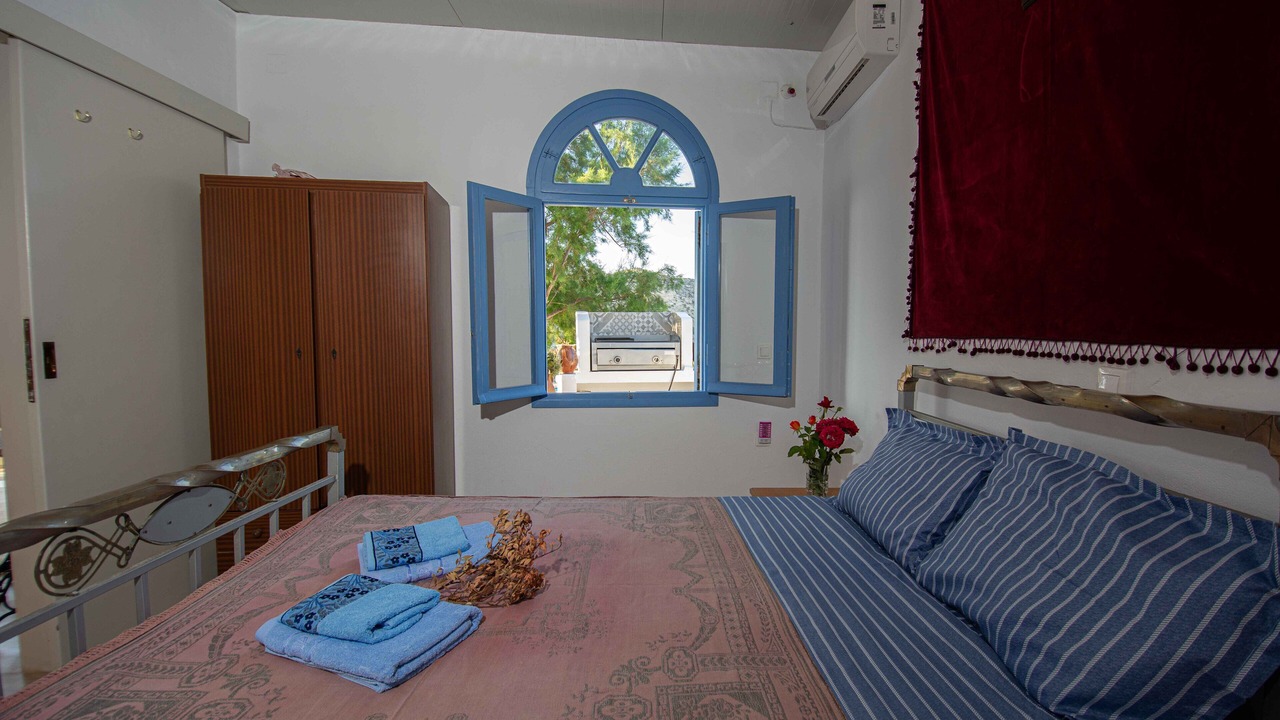 Photo of Bedroom in Matala