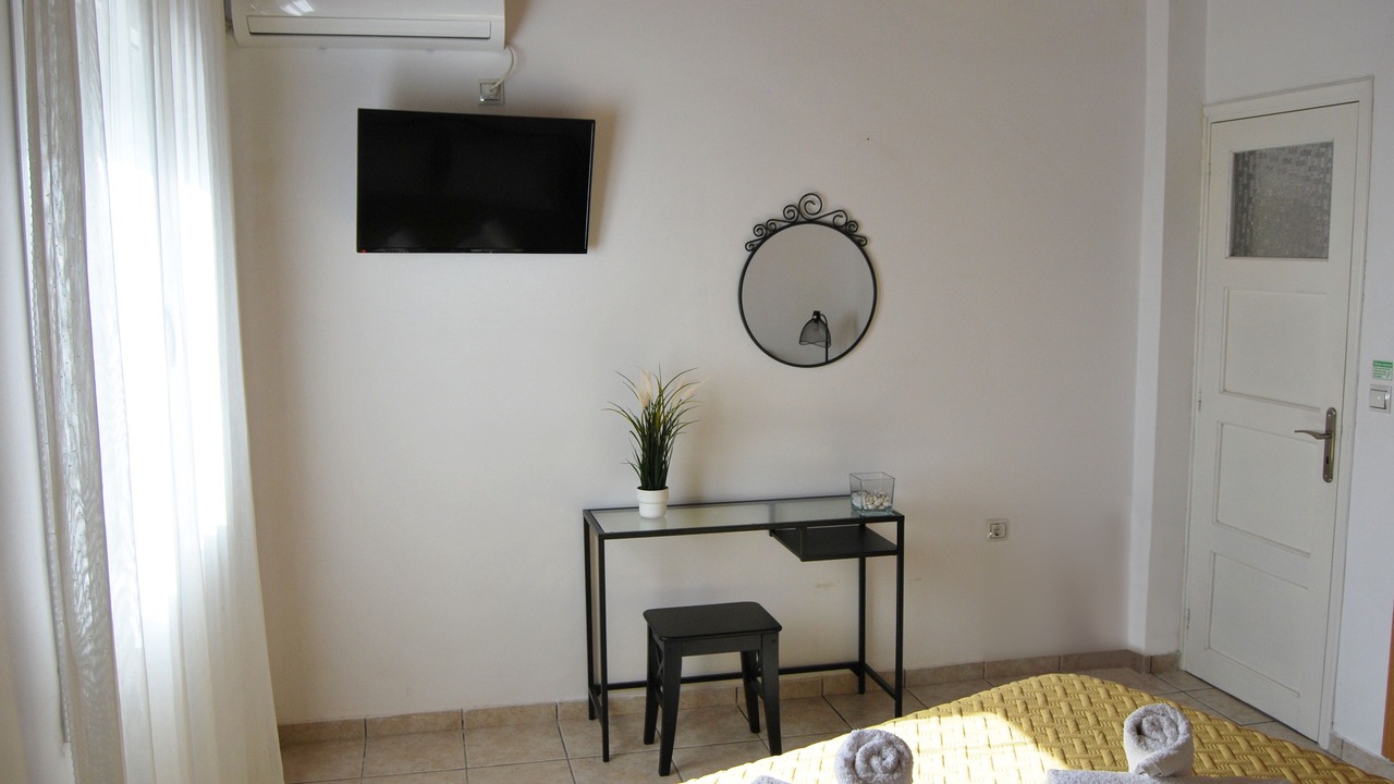 Photo of Bedroom in Chorafakia
