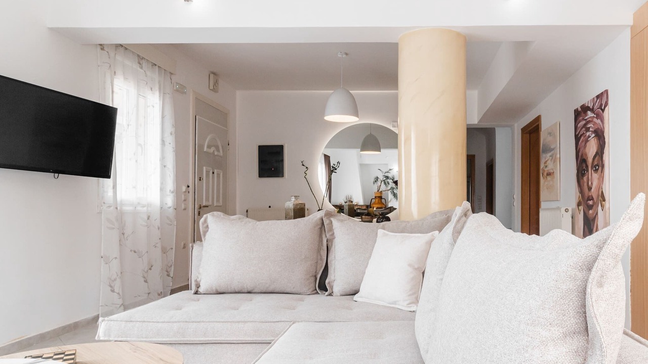 Photo of Livingroom in Roussospiti