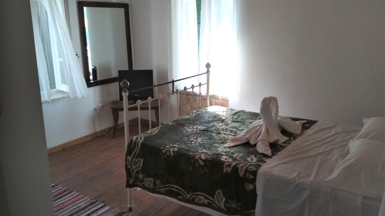 Photo of Bedroom in Melikia