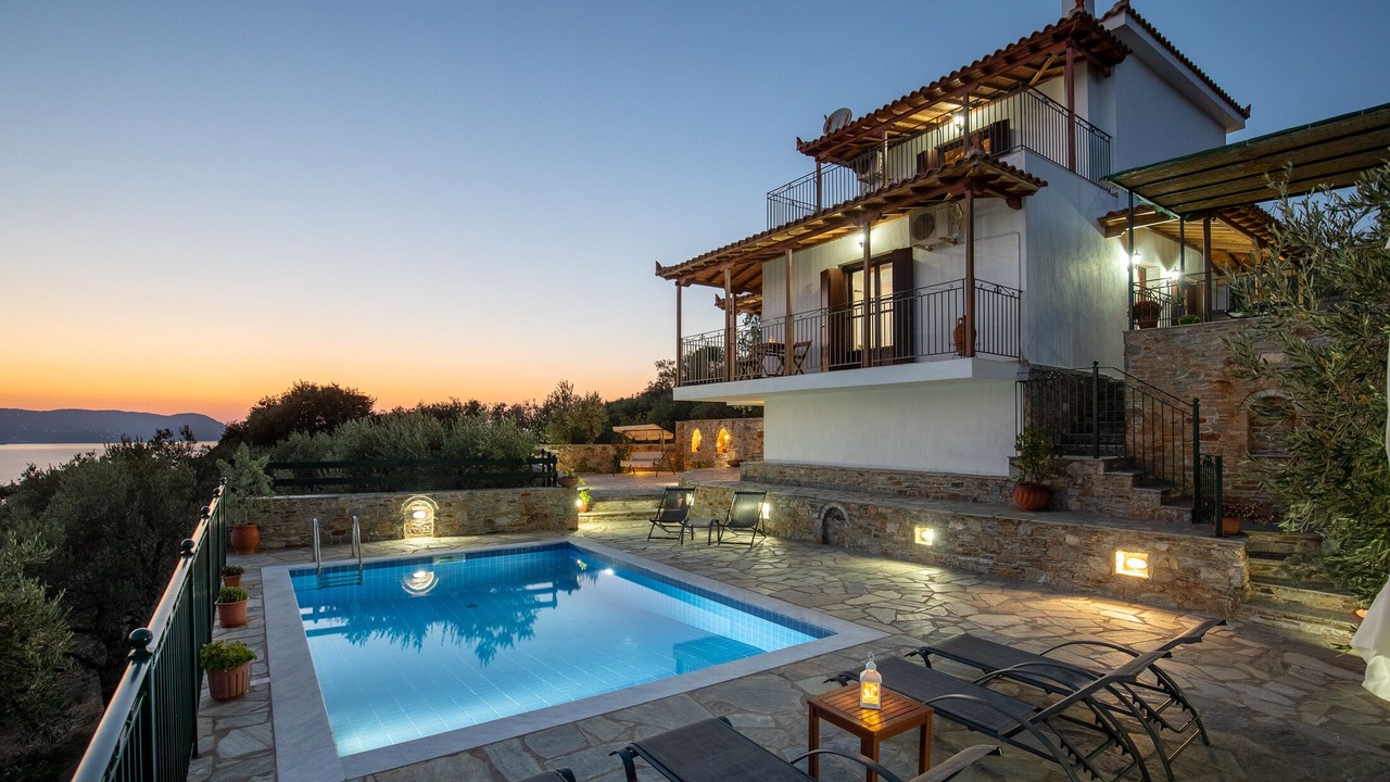 Photo of Outdoor in Glossa
