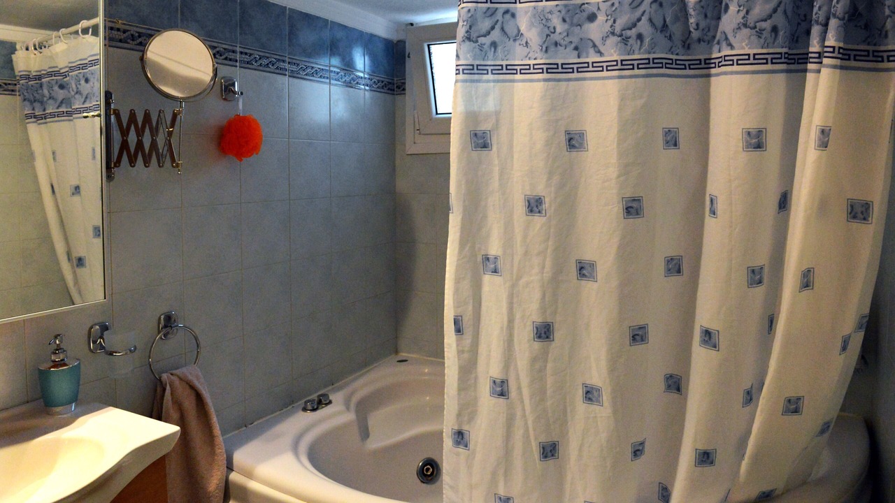 Photo of Bathroom in Pefka