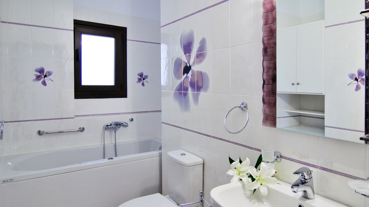 Photo of Bathroom in Kerveli