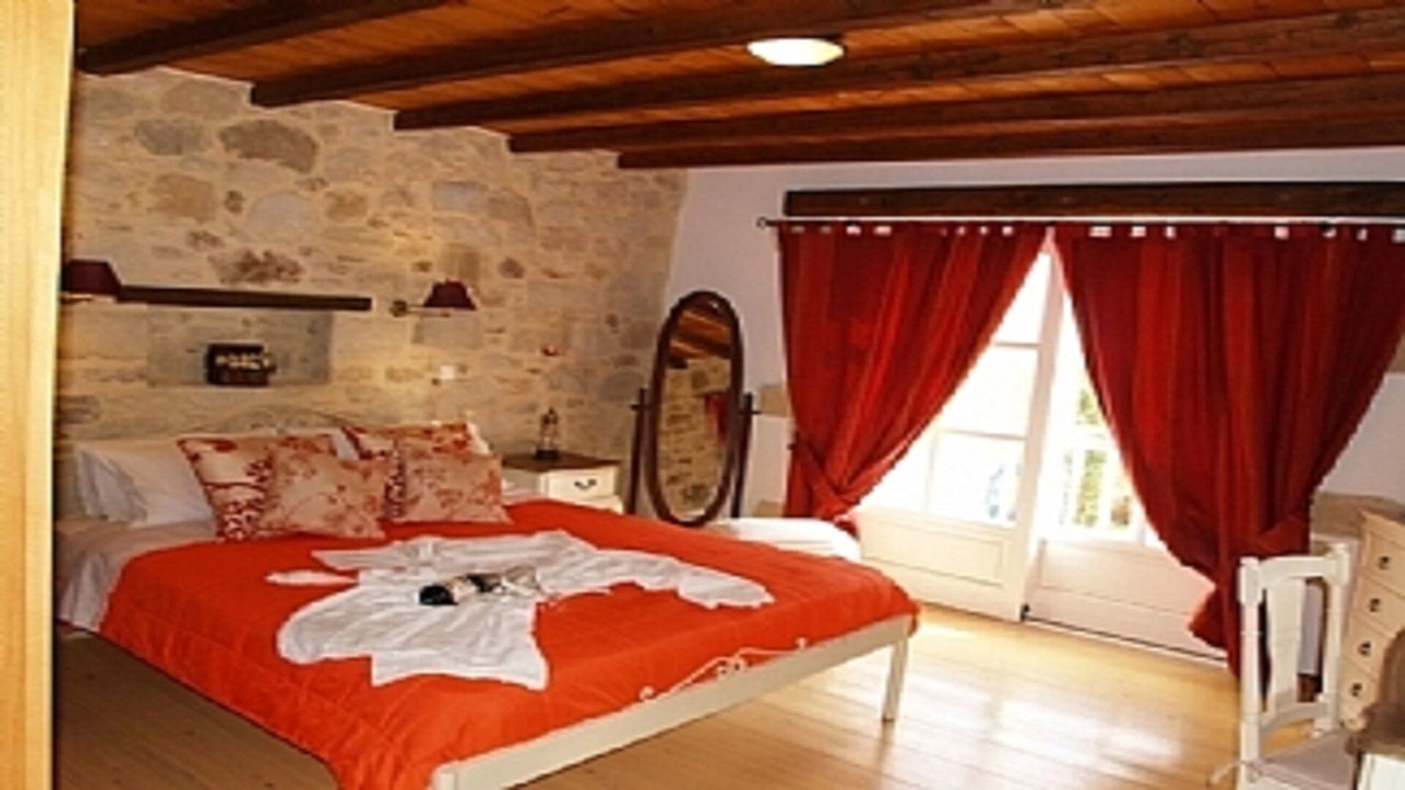 Photo of Bedroom in Platanias Town