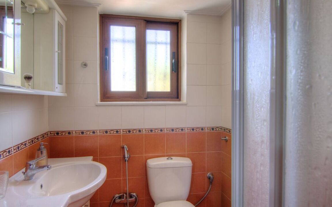 Photo of Bathroom in Kamisiana