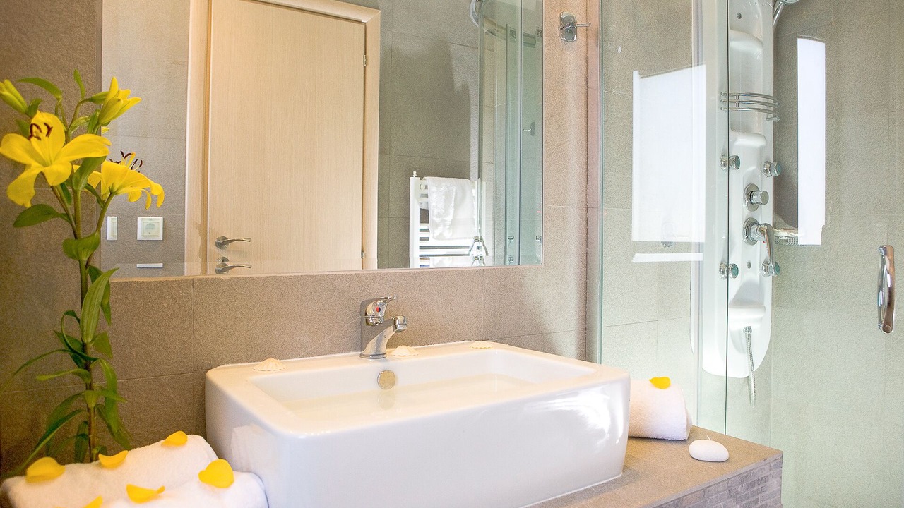 Photo of Bathroom in Katouna