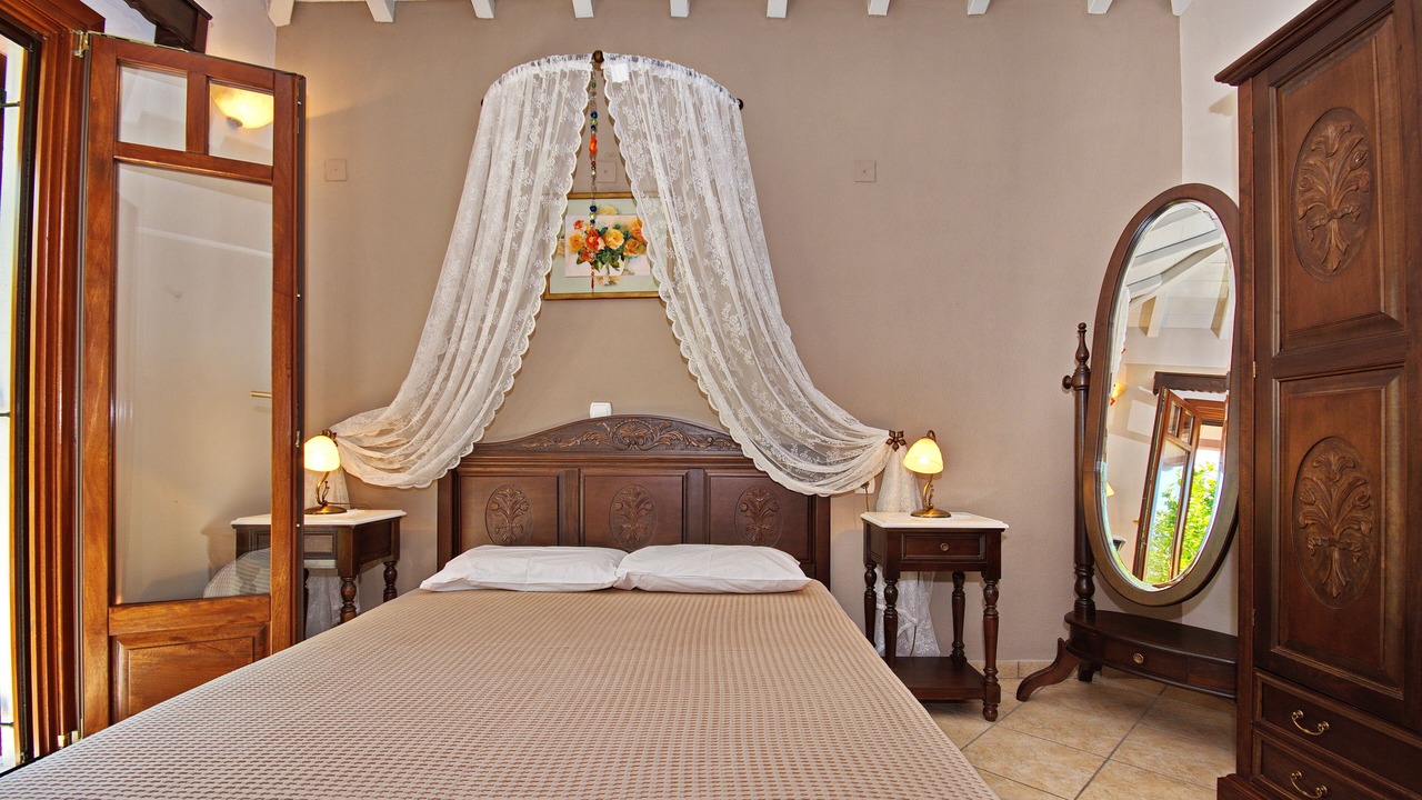 Photo of Bedroom in Steni Vala