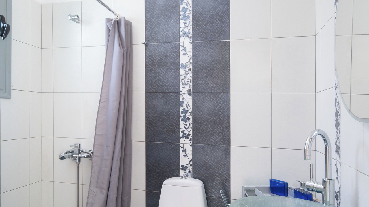Photo of Bathroom in Trochalia