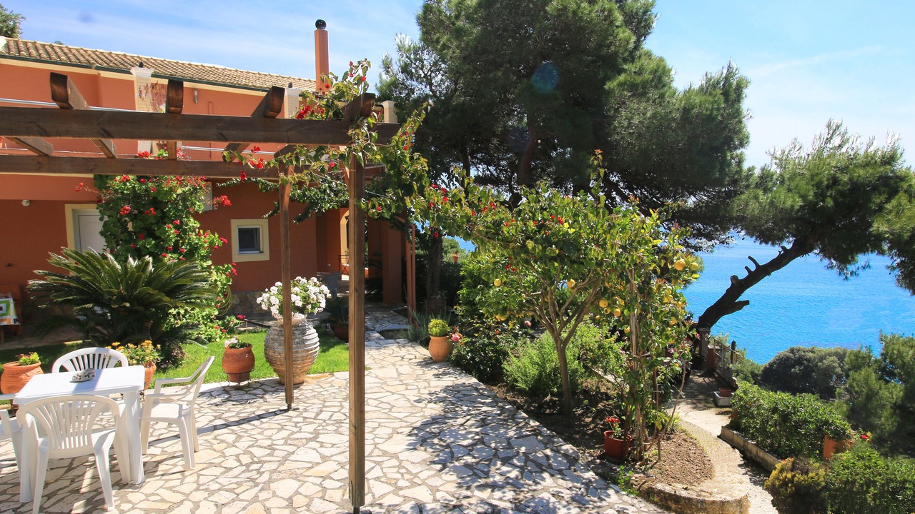 Photo of Outdoor in Sinarades