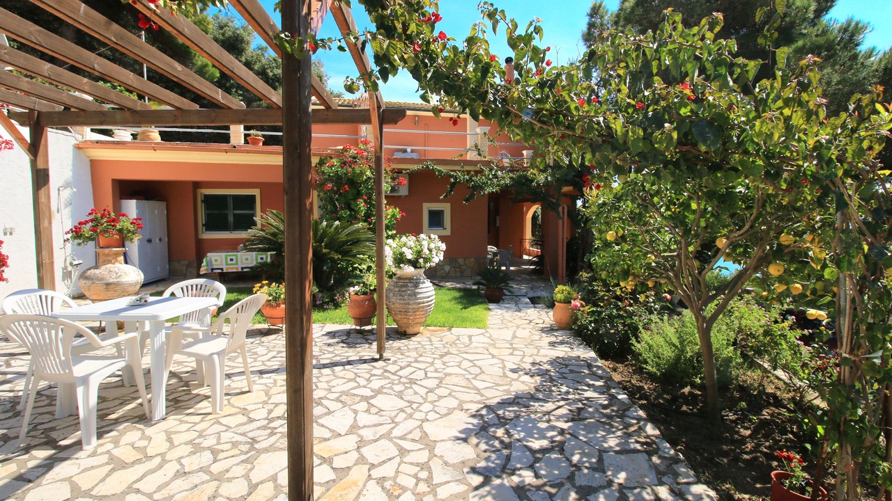 Photo of Outdoor in Sinarades