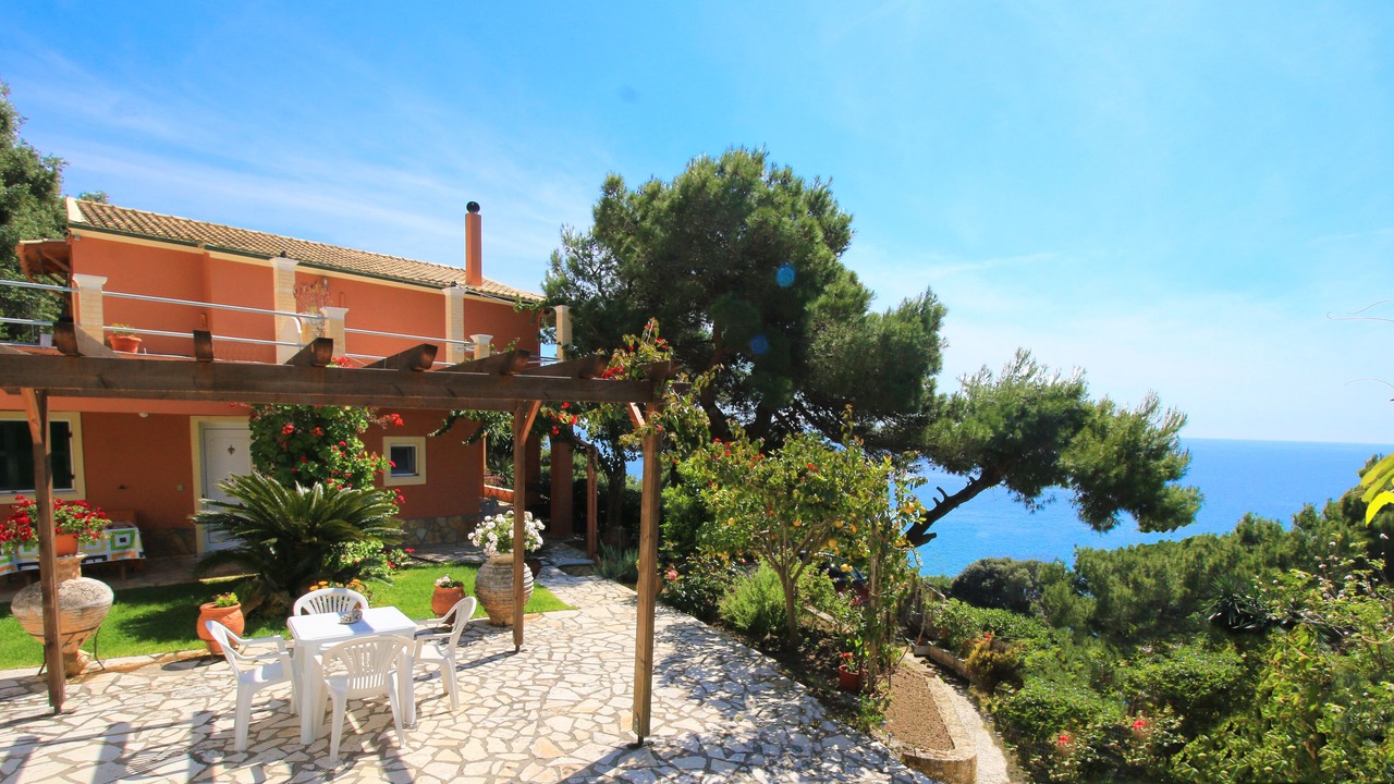 Photo of Outdoor in Sinarades