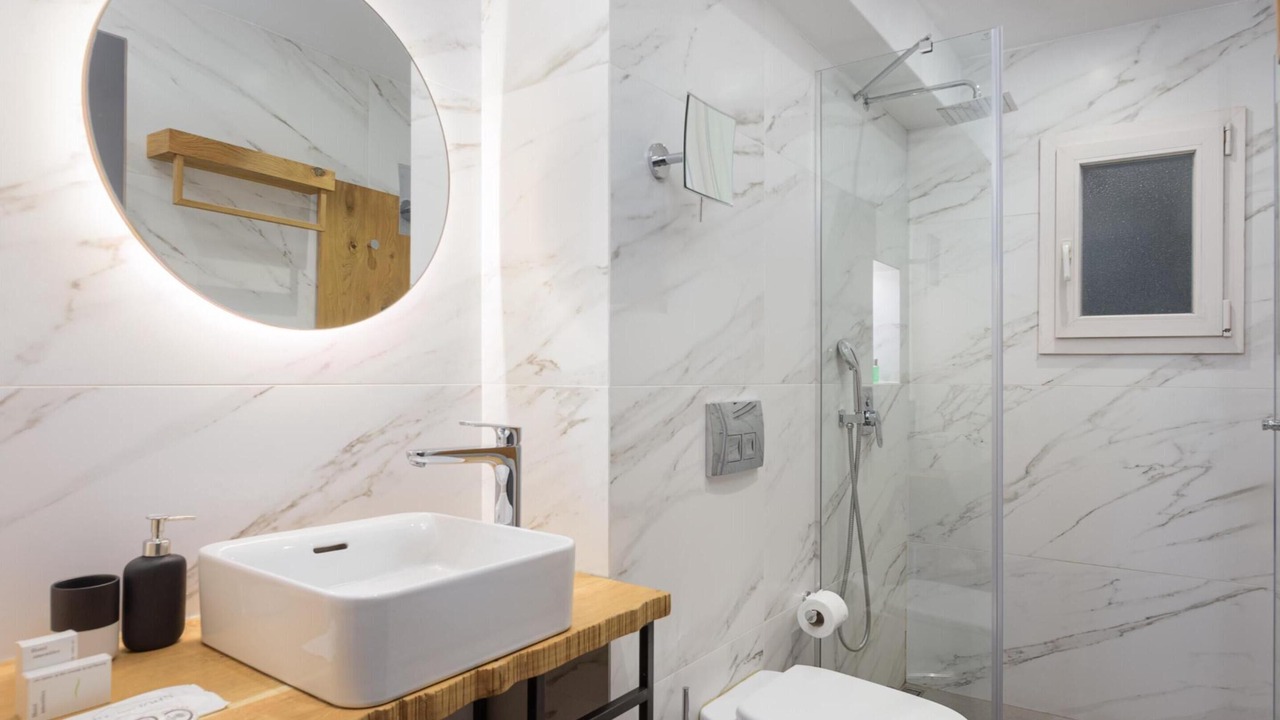 Photo of Bathroom in Makrigianni