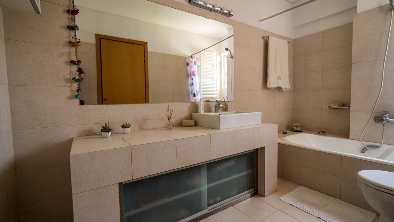 Photo of Bathroom in Voula