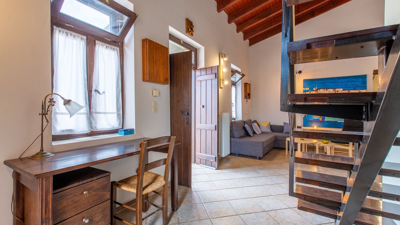 Photo of Livingroom in Perivolia