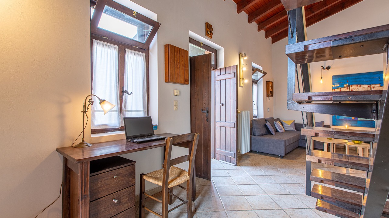 Photo of Livingroom in Perivolia
